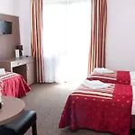 O R K A Pool , Beach And Sea 300 M База отдыха Тшенсач