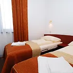 Kompleks wypoczynkowy O R K A Pool , Beach And Sea 300 M Trzęsacz