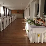 O R K A Pool , Beach And Sea 300 M База отдыха Тшенсач