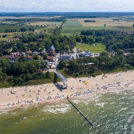 O R K A Pool , And Sea 300 M 3* Trzęsacz