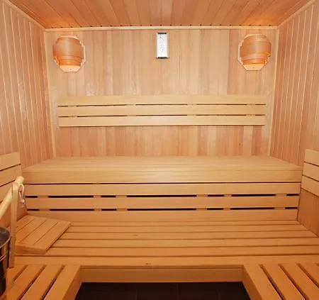 منتزه العطل Orka 3*