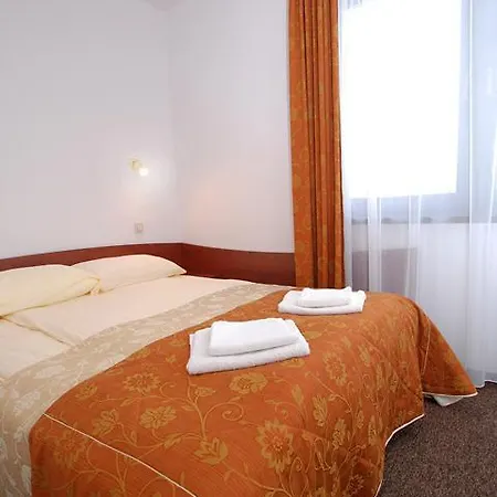 منتزه العطل Orka 3*