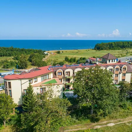 Kompleks wypoczynkowy O R K A Pool , And Sea 300 M